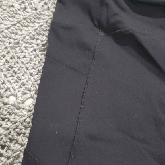 Black Leggings 💪 - Picture 2 of 4